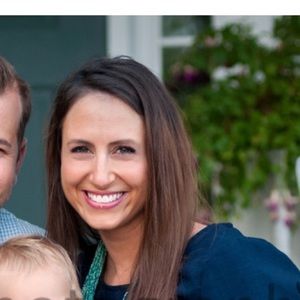 Meet your Posher, Caitlin